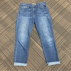 Joe's Jeans Mid-Wash Cropped Ankle Soft Denim Jeans. Size 30